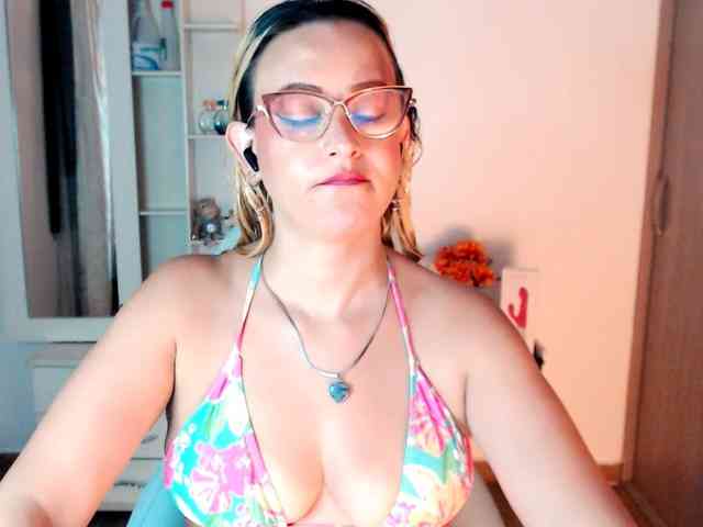 maryline-w webcam