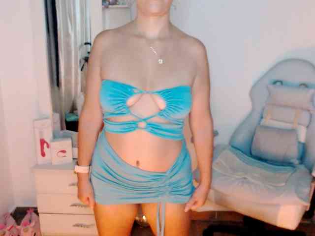 maryline-w Live Webcam on BongaCams