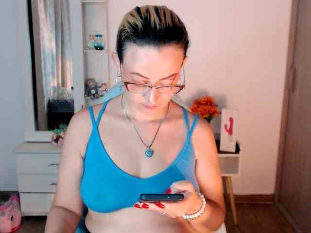 maryline-w webcam