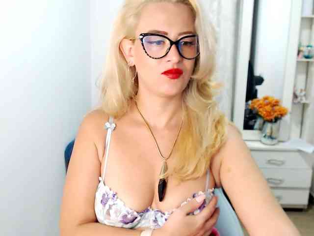 maryline-w webcam
