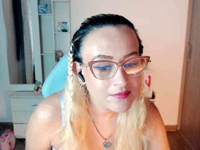maryline-w webcam