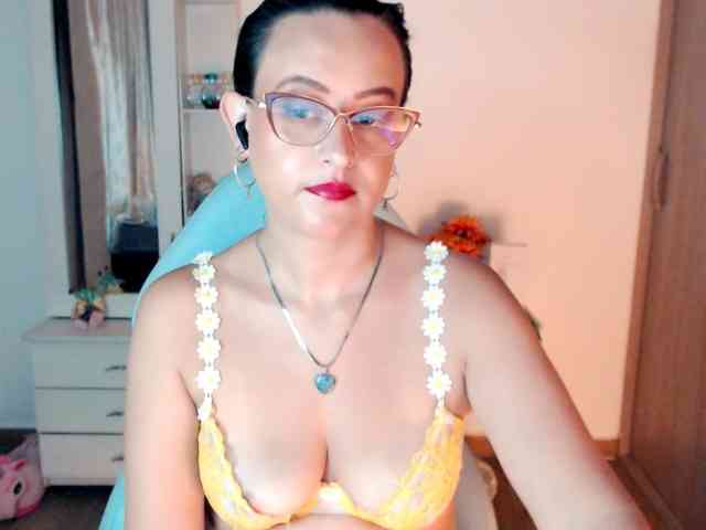 maryline-w webcam