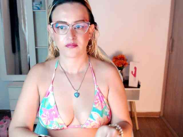 maryline-w webcam