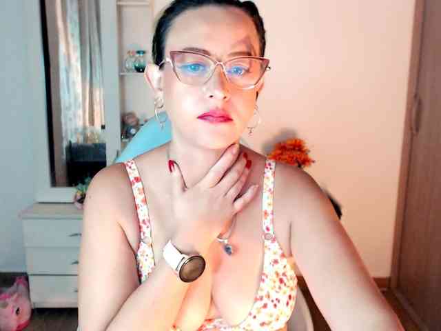 maryline-w webcam