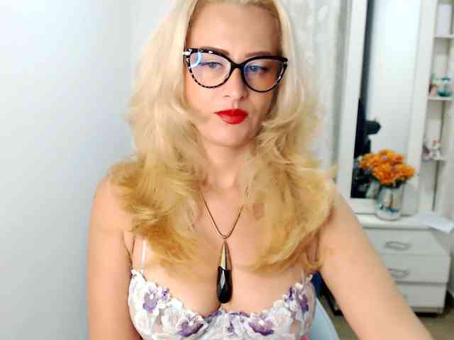 maryline-w webcam