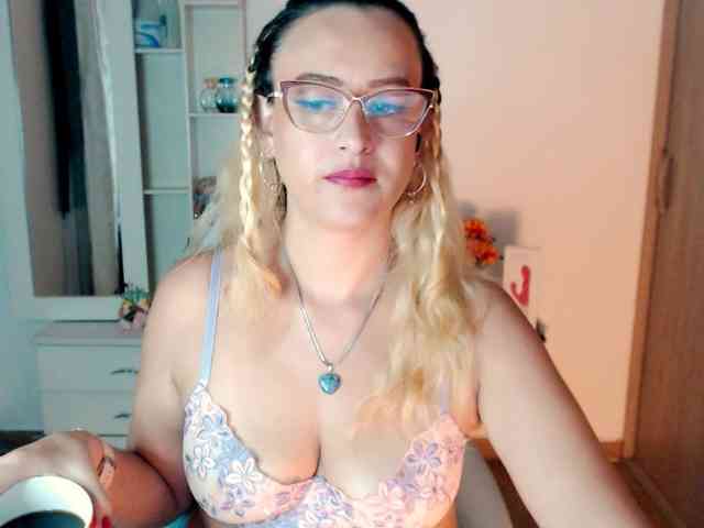 maryline-w webcam