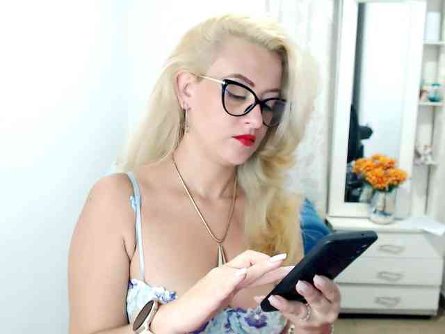maryline-w webcam