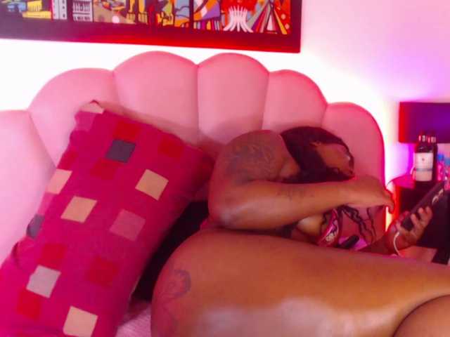 Keylibrown's BongaCams show and profile