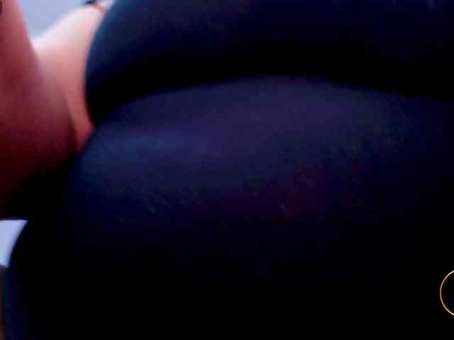lyalatin4 webcam