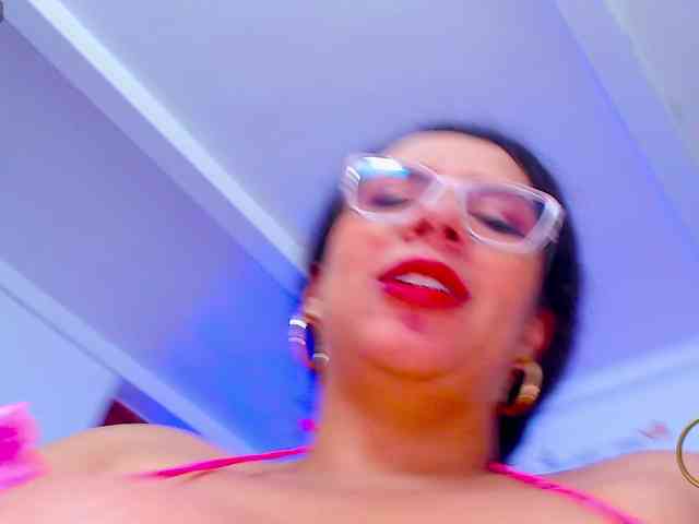lyalatin4 webcam