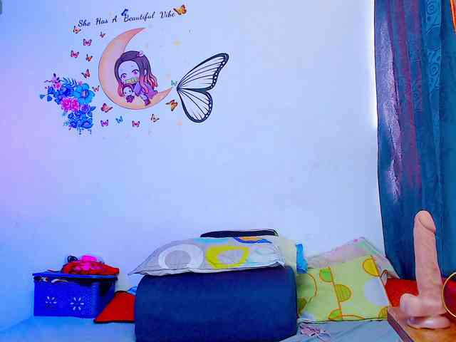 lyalatin4 webcam