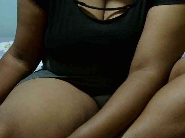 Petitetessy3 webcam