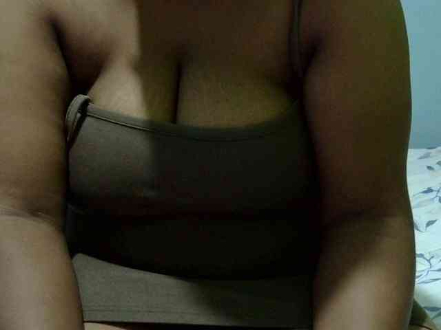 Petitetessy3 webcam