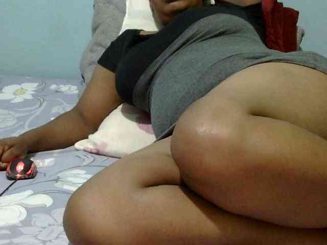 Petitetessy3 webcam