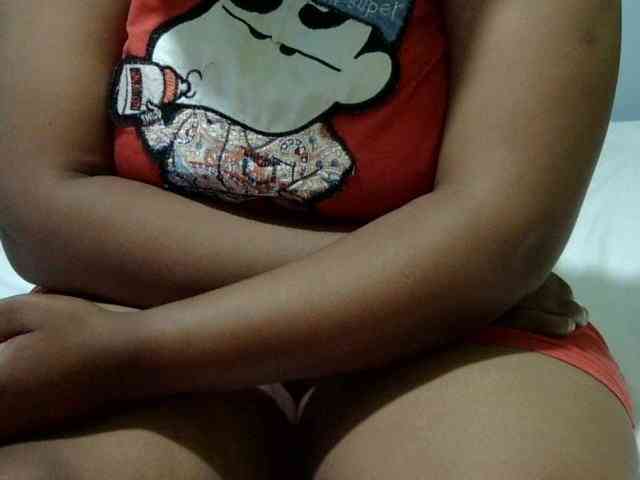 Petitetessy3 webcam