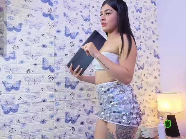 MeganWade's BongaCams show and profile