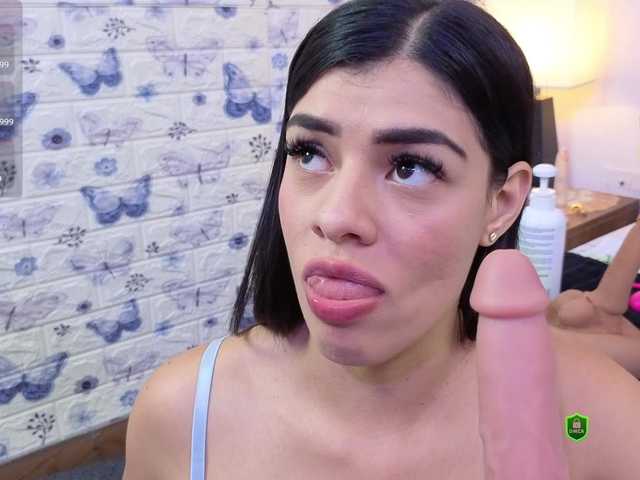 MeganWade's BongaCams show and profile