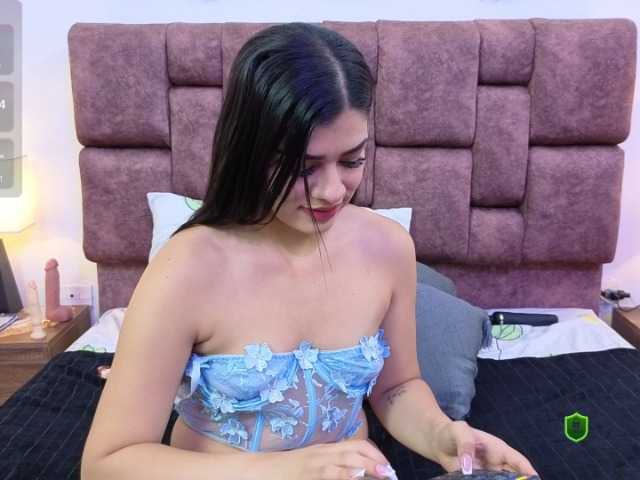 MeganWade's BongaCams show and profile