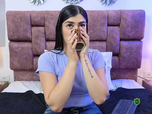 MeganWade Live Cam on BongaCams