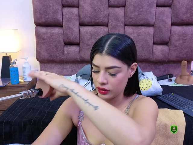 MeganWade's BongaCams show and profile