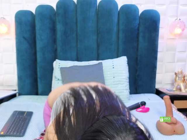 MeganWade's BongaCams show and profile