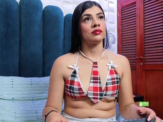 MeganWade's BongaCams show and profile