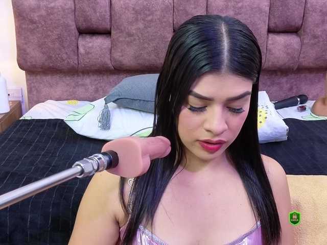 MeganWade's BongaCams show and profile