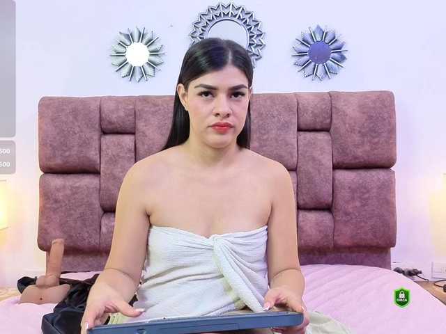 MeganWade's BongaCams show and profile