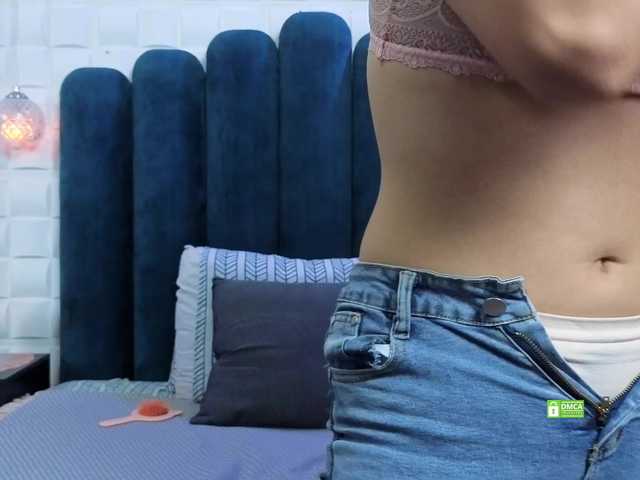 MeganWade's BongaCams show and profile