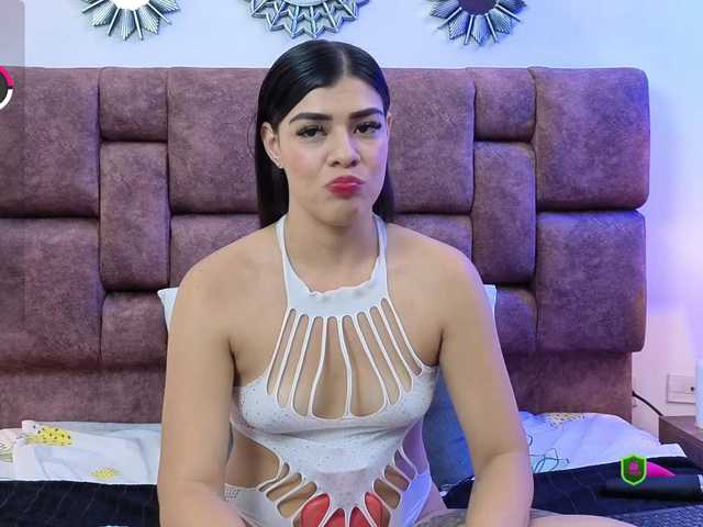 MeganWade's BongaCams show and profile