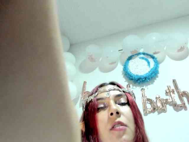 SuzyGamingFairy webcam