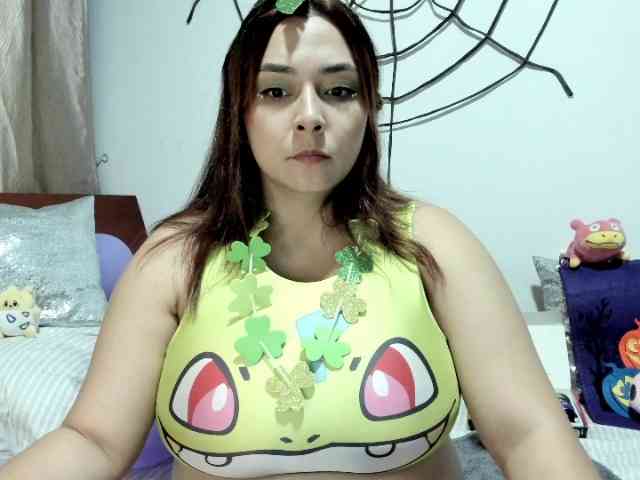 SuzyGamingFairy webcam