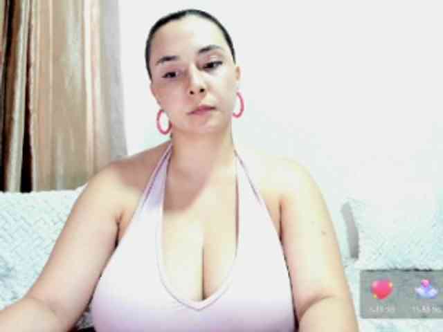 SuzyGamingFairy webcam