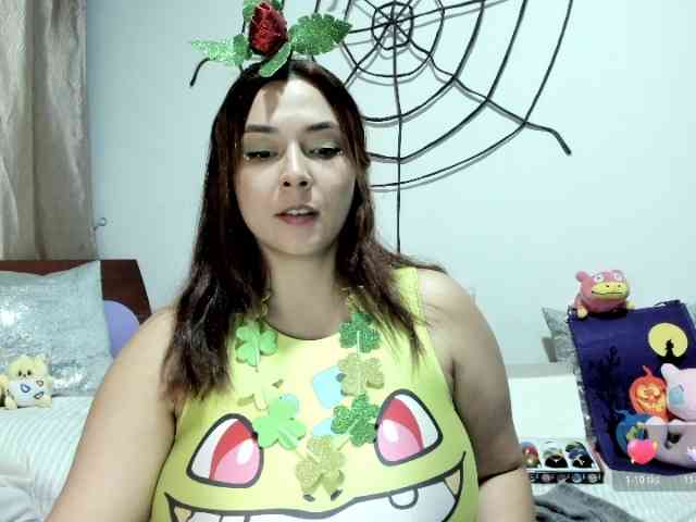 SuzyGamingFairy webcam