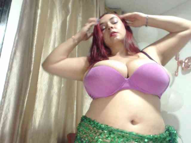 SuzyGamingFairy webcam