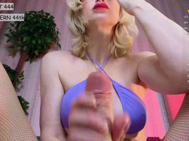 Divochka Live Webcam on {site_name}