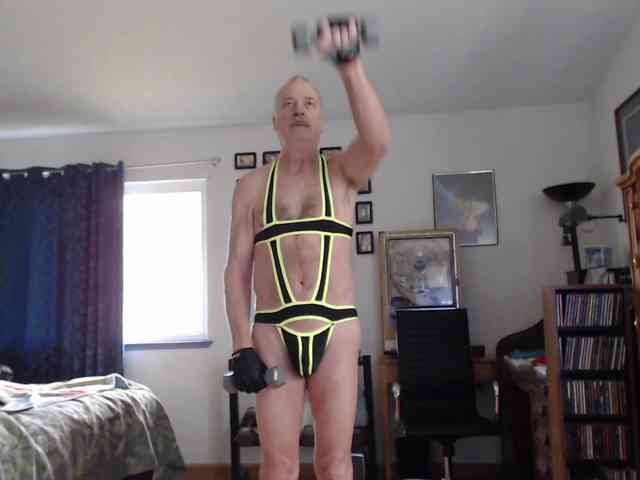 CuzItFeelsGood CuzItFeelsGood