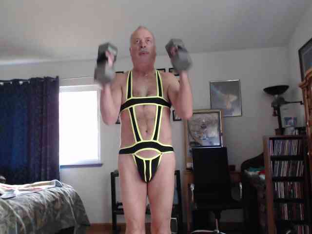 CuzItFeelsGood CuzItFeelsGood