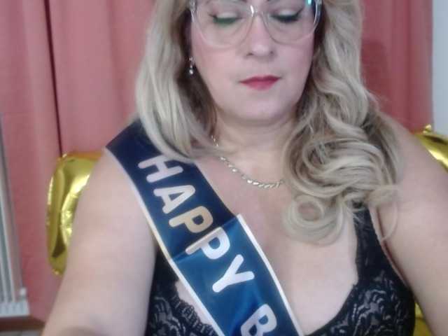 zhamira-daal from BongaCams is Freechat