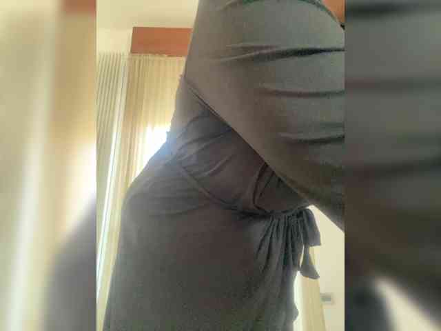 zhamira webcam