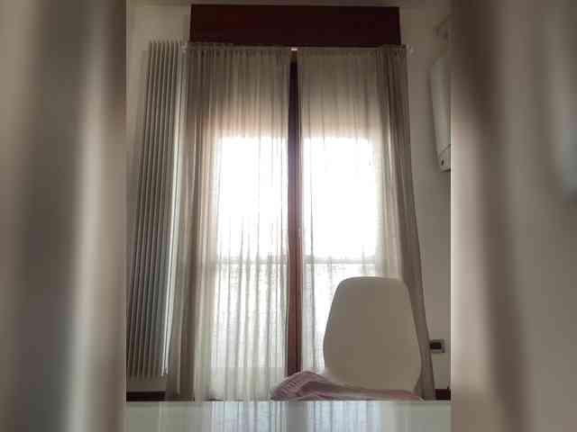 zhamira webcam