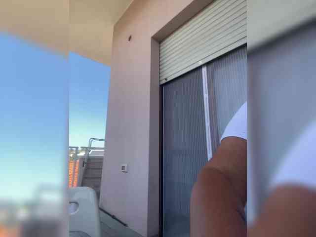 zhamira webcam