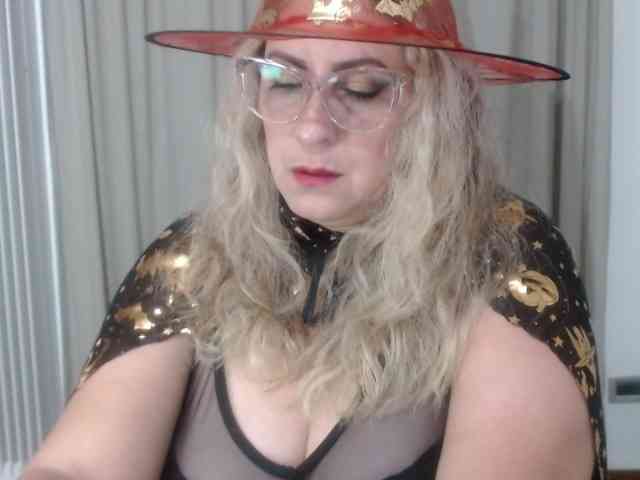 zhamira-daal zhamira-daal