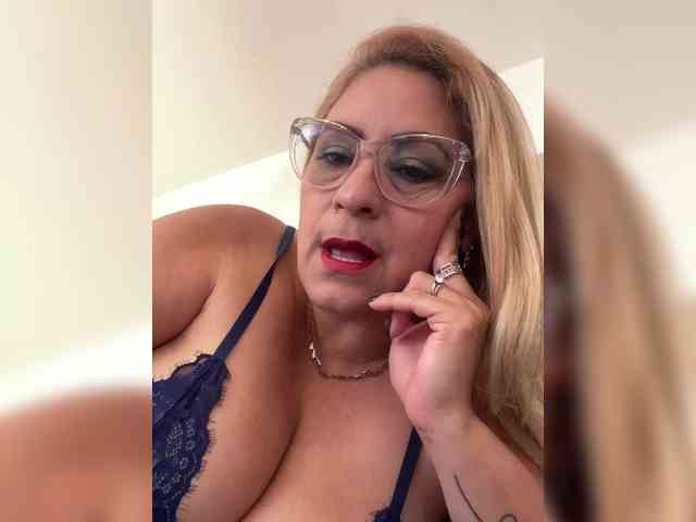 zhamira webcam