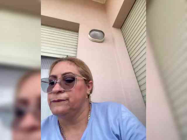 zhamira webcam