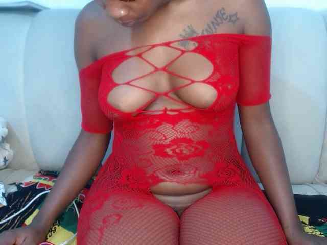 MissRoyalty webcam
