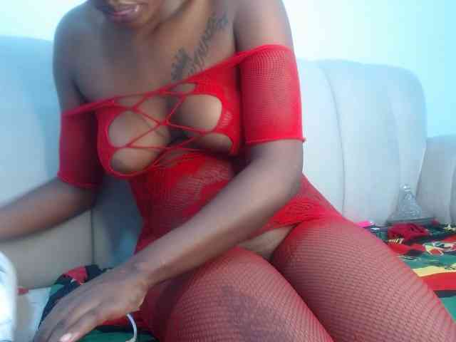 MissRoyalty webcam