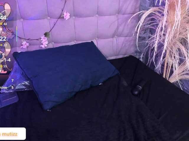 Yelena-mutiz's BongaCams show and profile