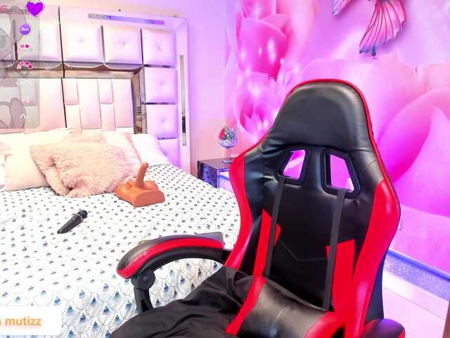 Yelena-mutiz's BongaCams show and profile