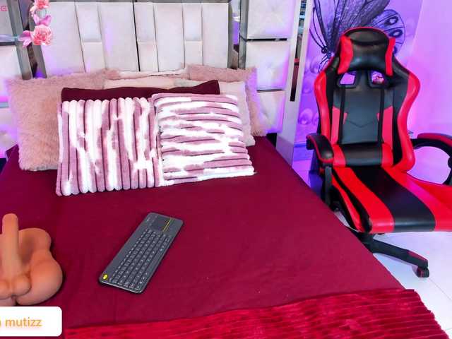 Yelena-mutiz's BongaCams show and profile